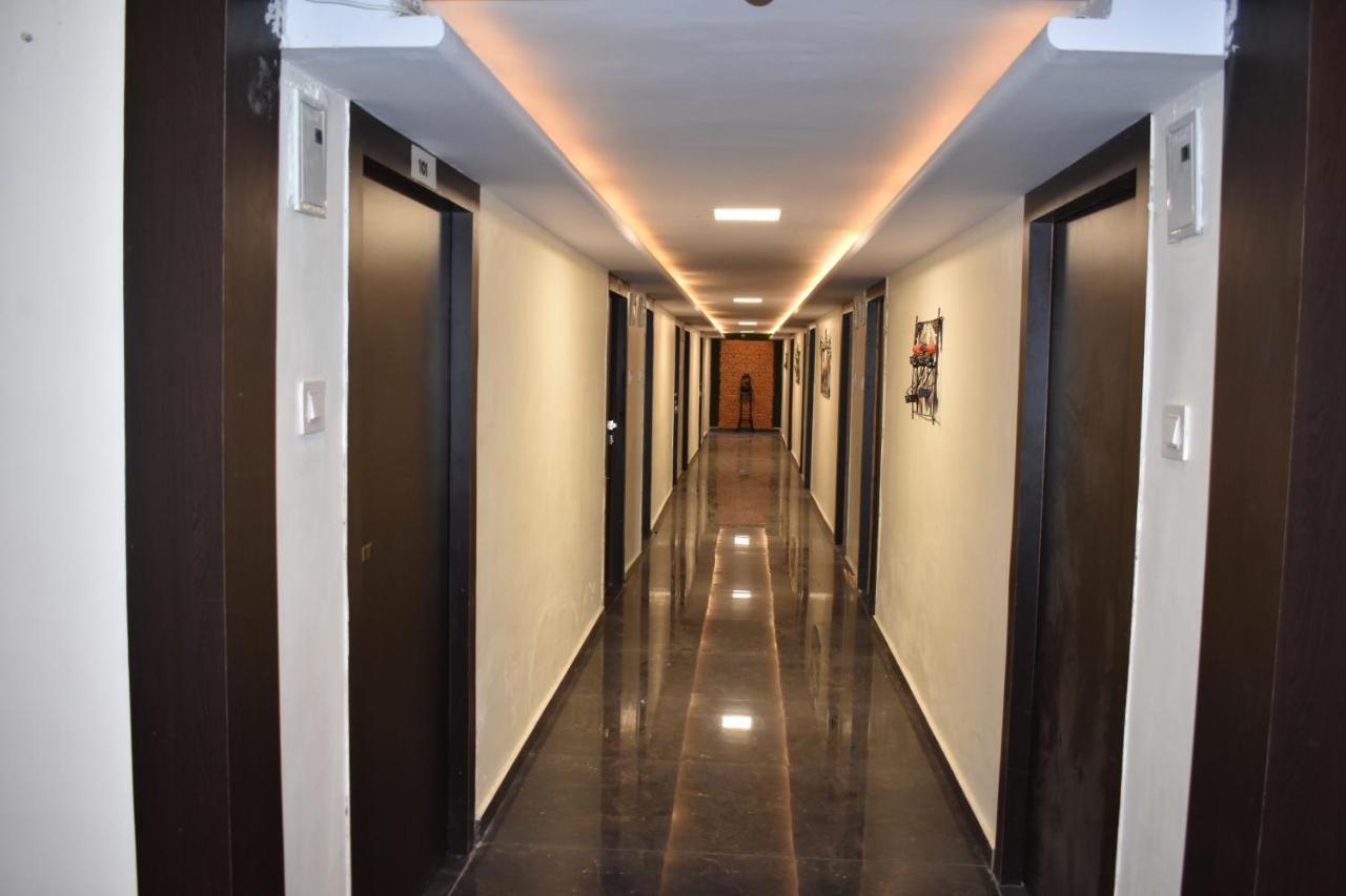 Hotel Shagun Residency Mathura Buitenkant foto